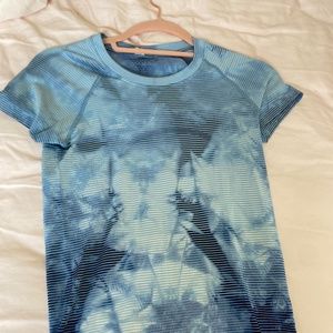 Lululemon Swifty Tech shirt - full length